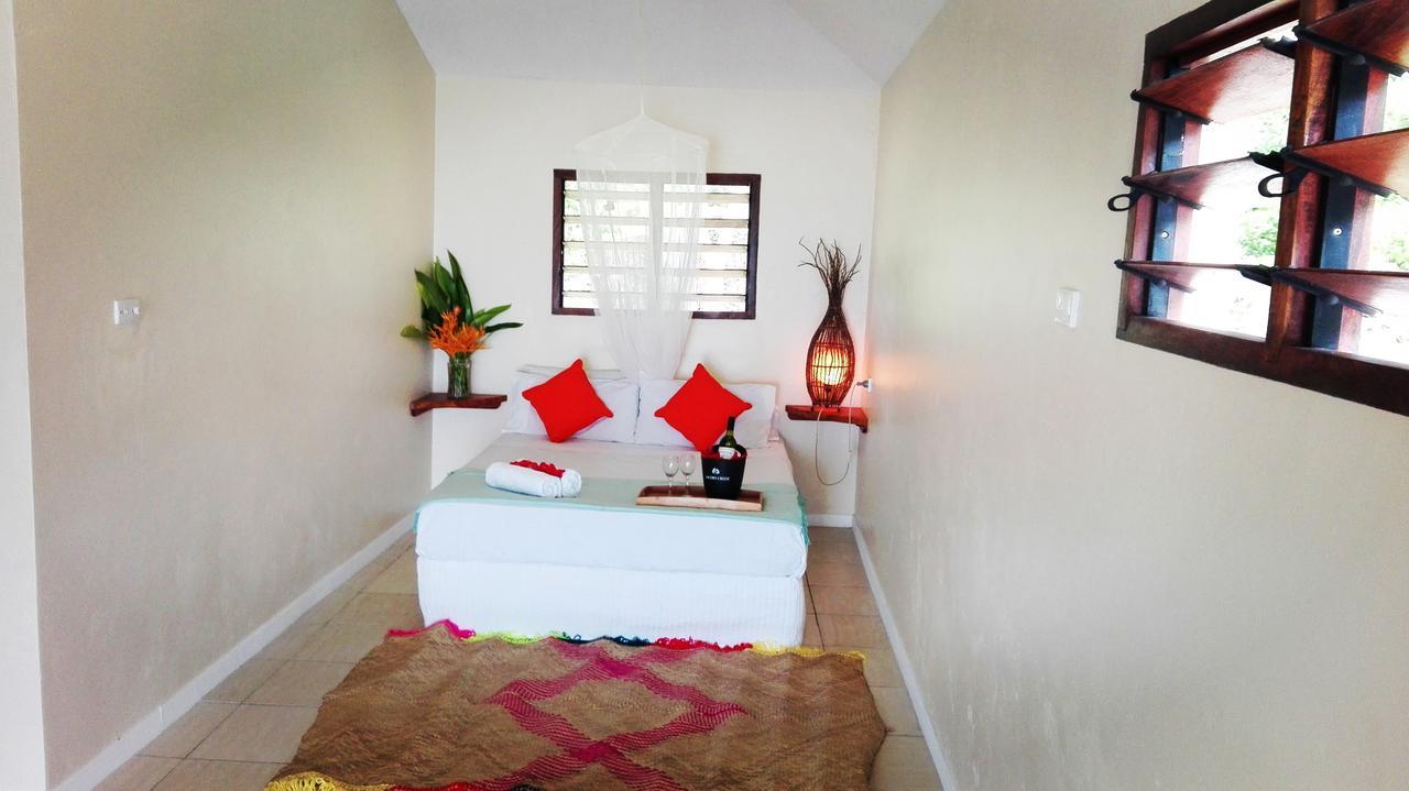 Blue Bay Resort Port Vila Exterior photo